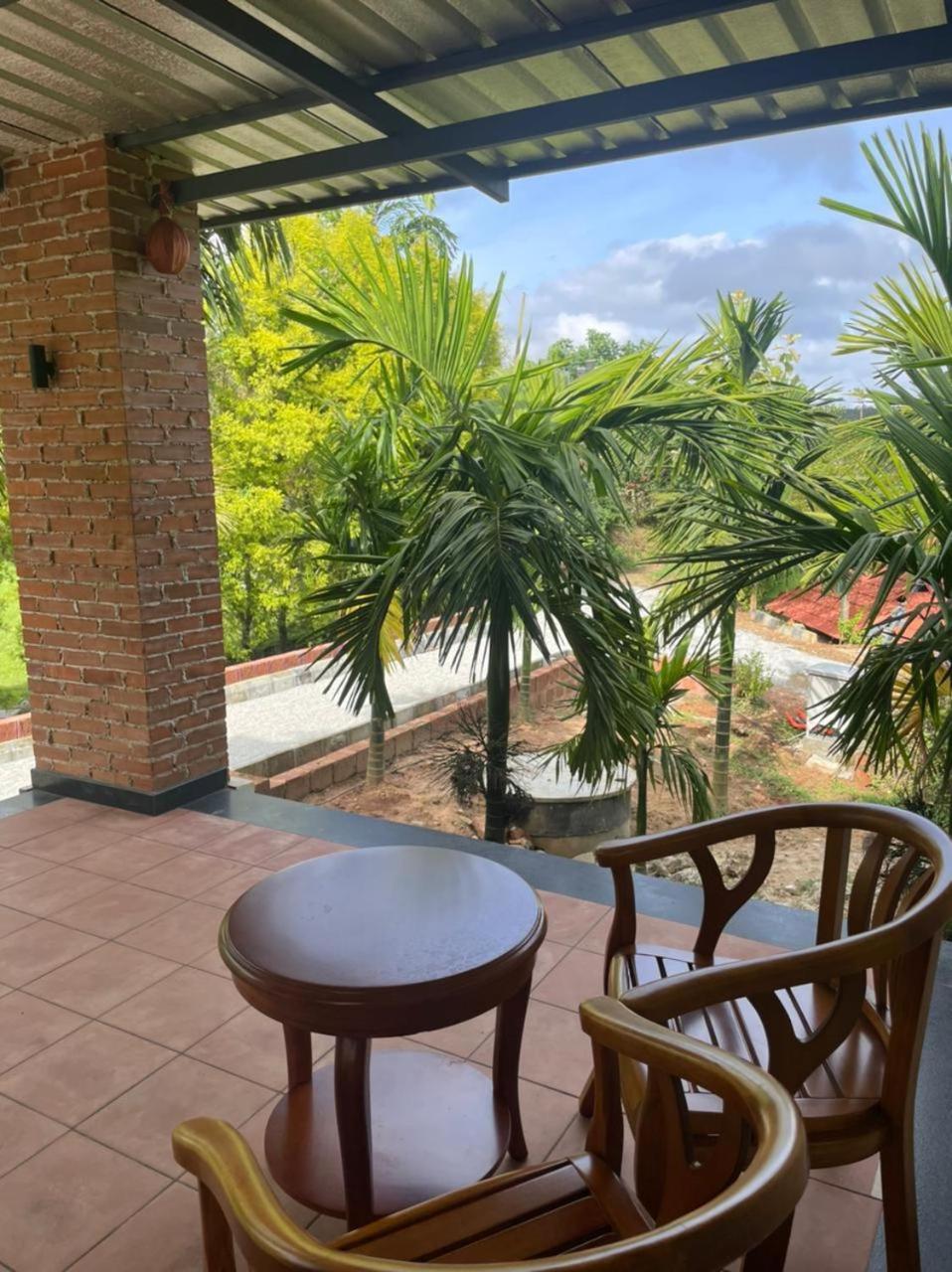 Biranji Aqua Retreat 호텔 Chikmagalūr 외부 사진