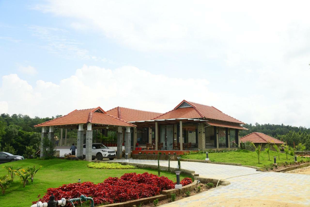 Biranji Aqua Retreat 호텔 Chikmagalūr 외부 사진